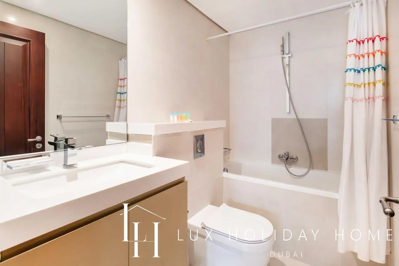 Lux The Burj Khalifa View Garden Suite Dubai